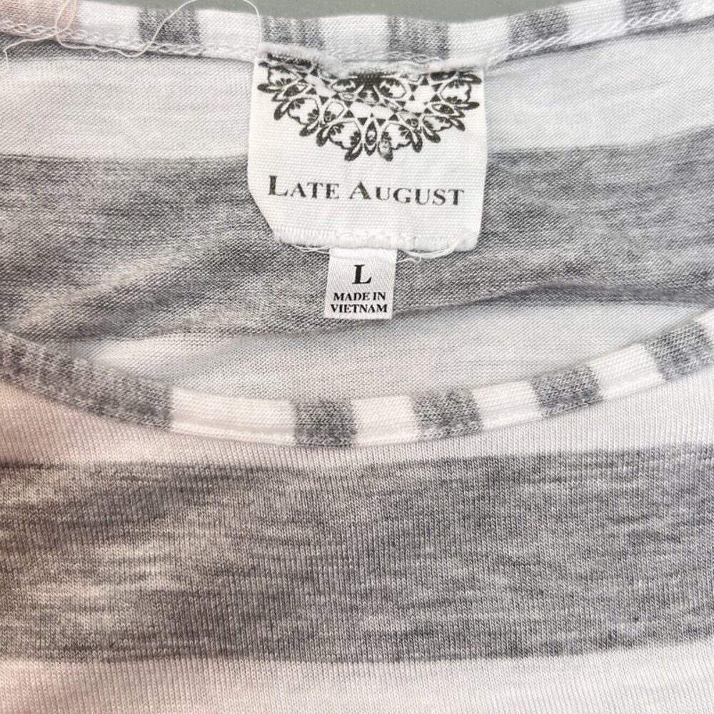 Late August - Grey, Beige, Tan Short Sleeve Dolman Top L - Picture 8 of 12
